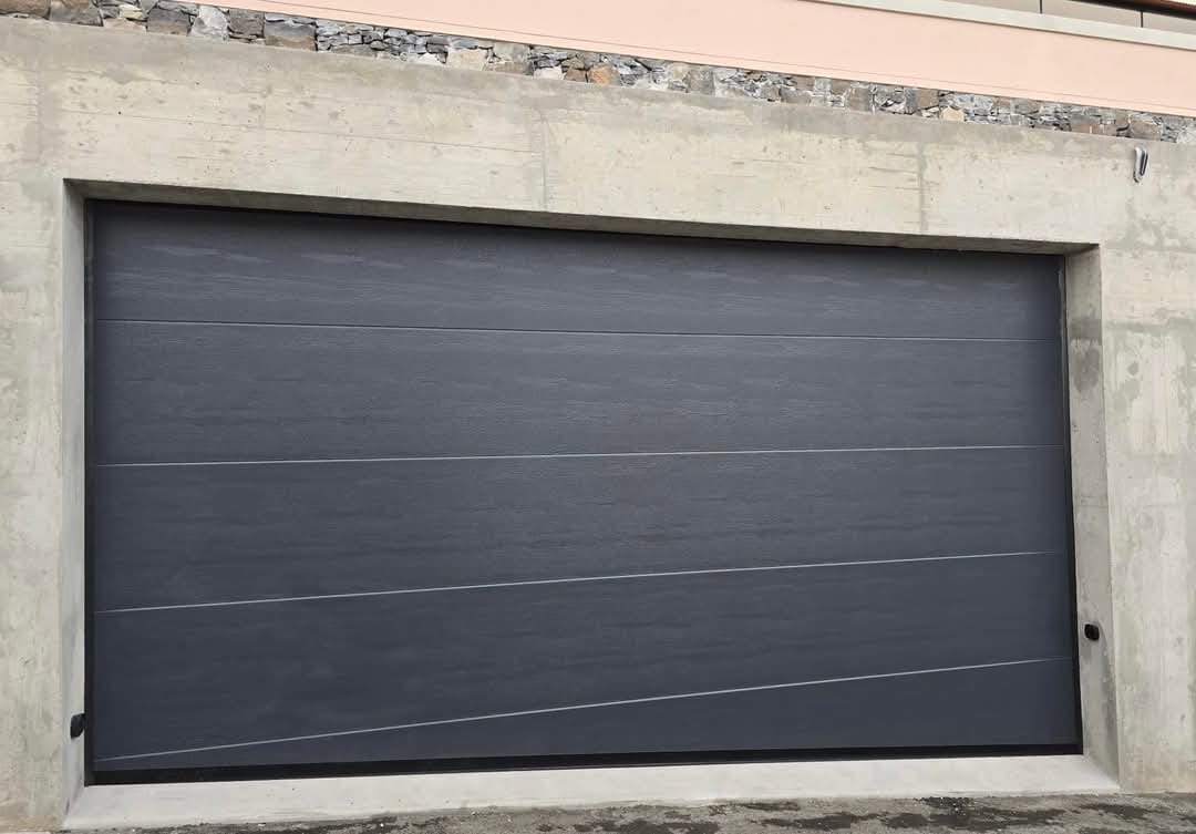 Sectionnelle anthracite à Plouay